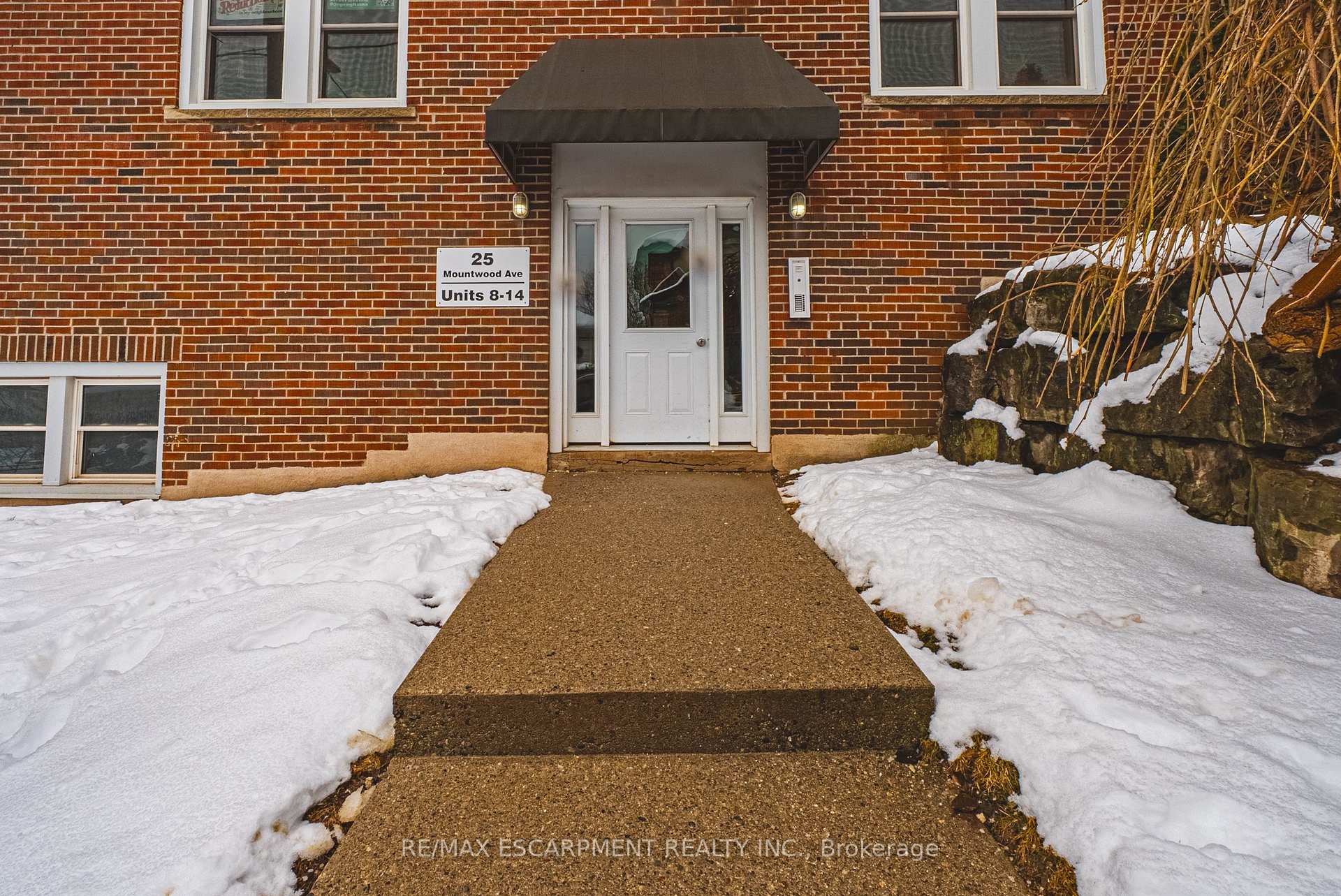 Photo 2 of Unit 10, 25 Mountwood Avenue, Hamilton, Corktown — HOMEH