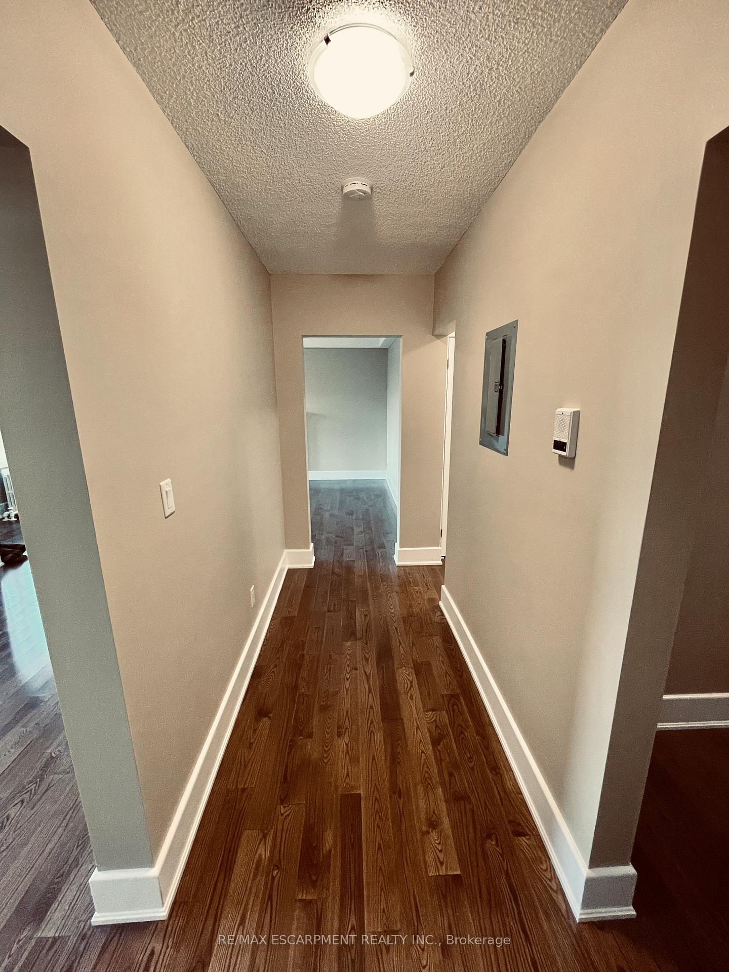 Photo 6 of Unit 10, 25 Mountwood Avenue, Hamilton, Corktown — HOMEH