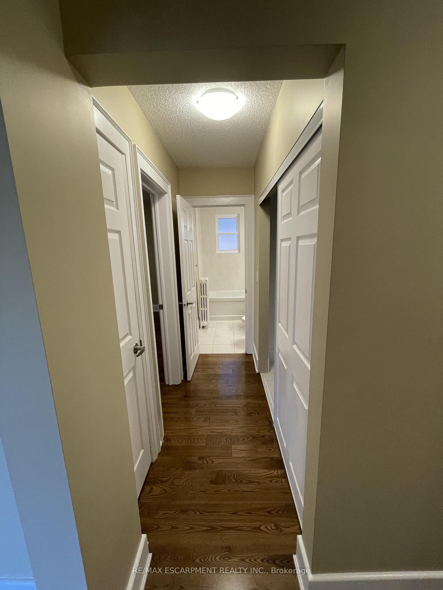 Photo 11 of Unit 10, 25 Mountwood Avenue, Hamilton, Corktown — HOMEH