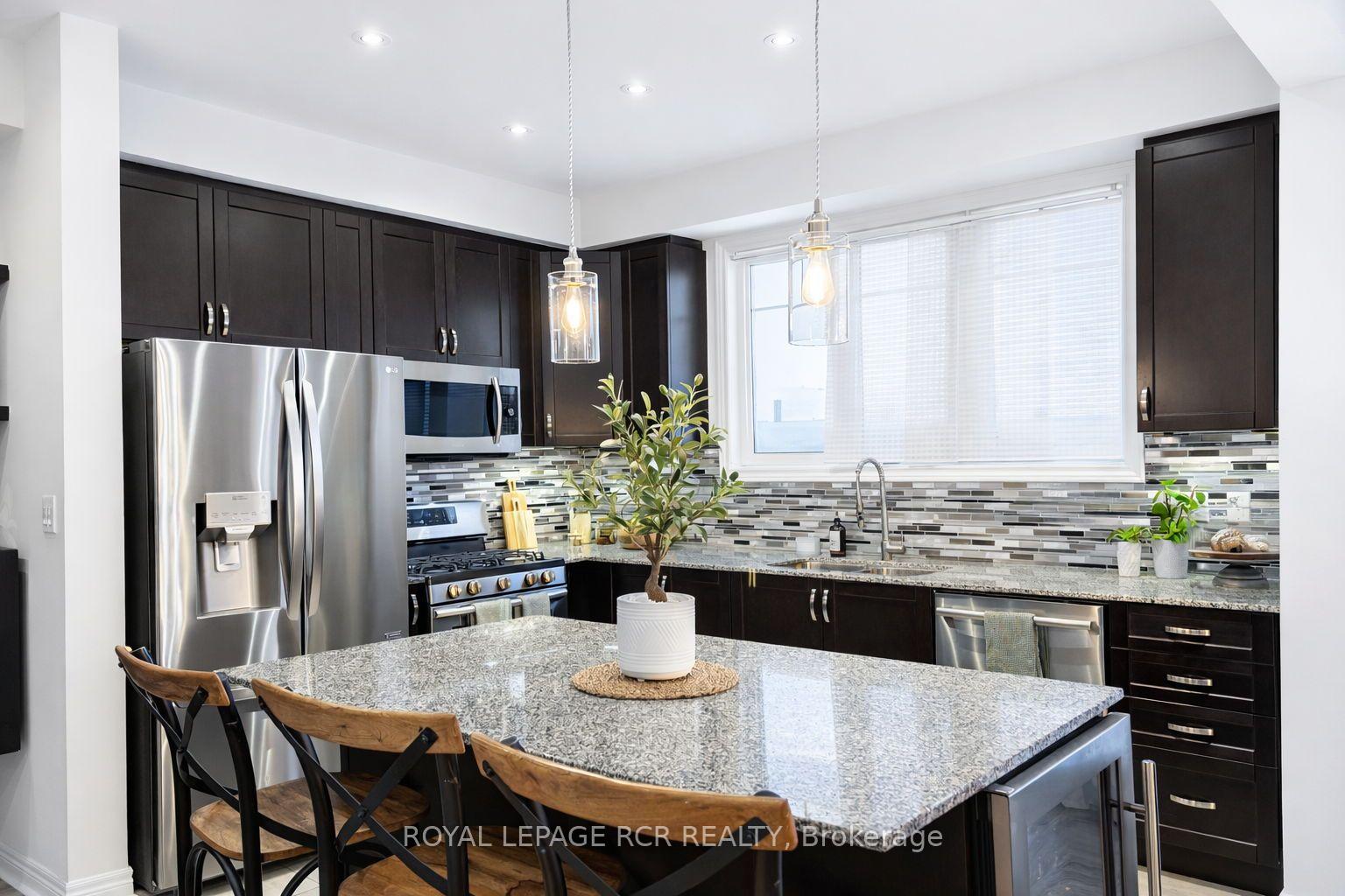 Photo 11 of 8 Mcelroy Court, Caledon, Caledon East — HOMEH