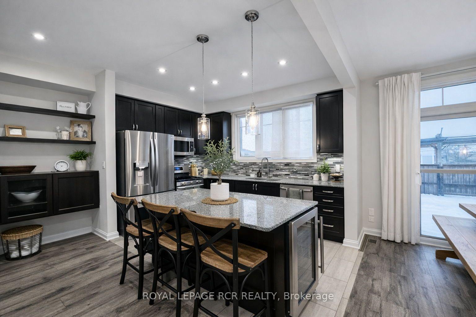 Photo 12 of 8 Mcelroy Court, Caledon, Caledon East — HOMEH
