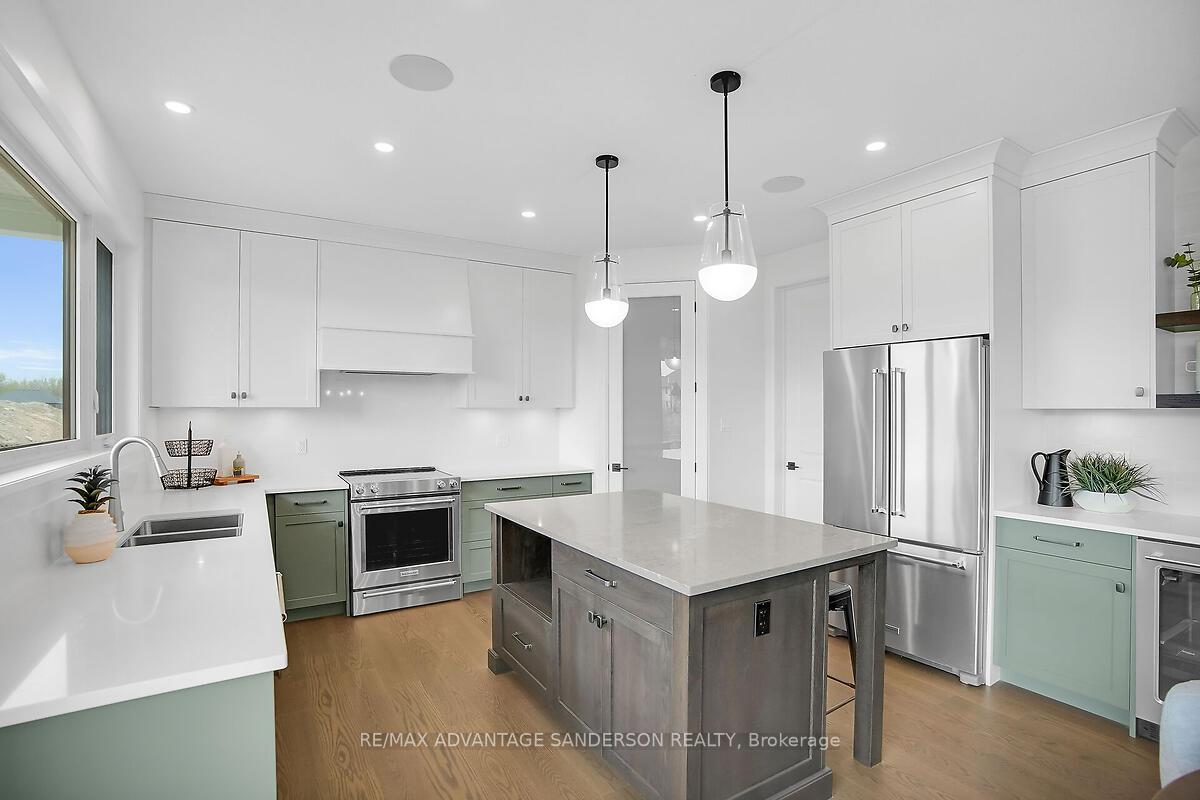 Photo 19 of 243 Songbird Lane, Middlesex Centre, Ilderton — HOMEH