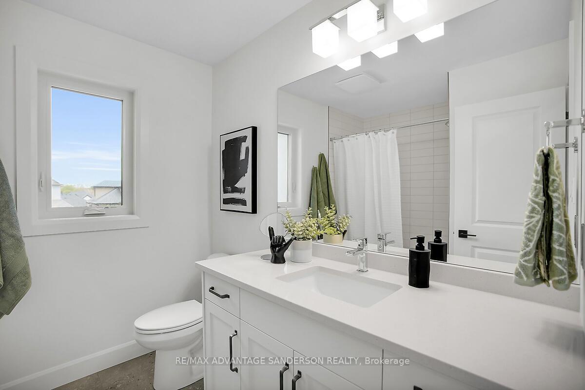 Photo 37 of 243 Songbird Lane, Middlesex Centre, Ilderton — HOMEH