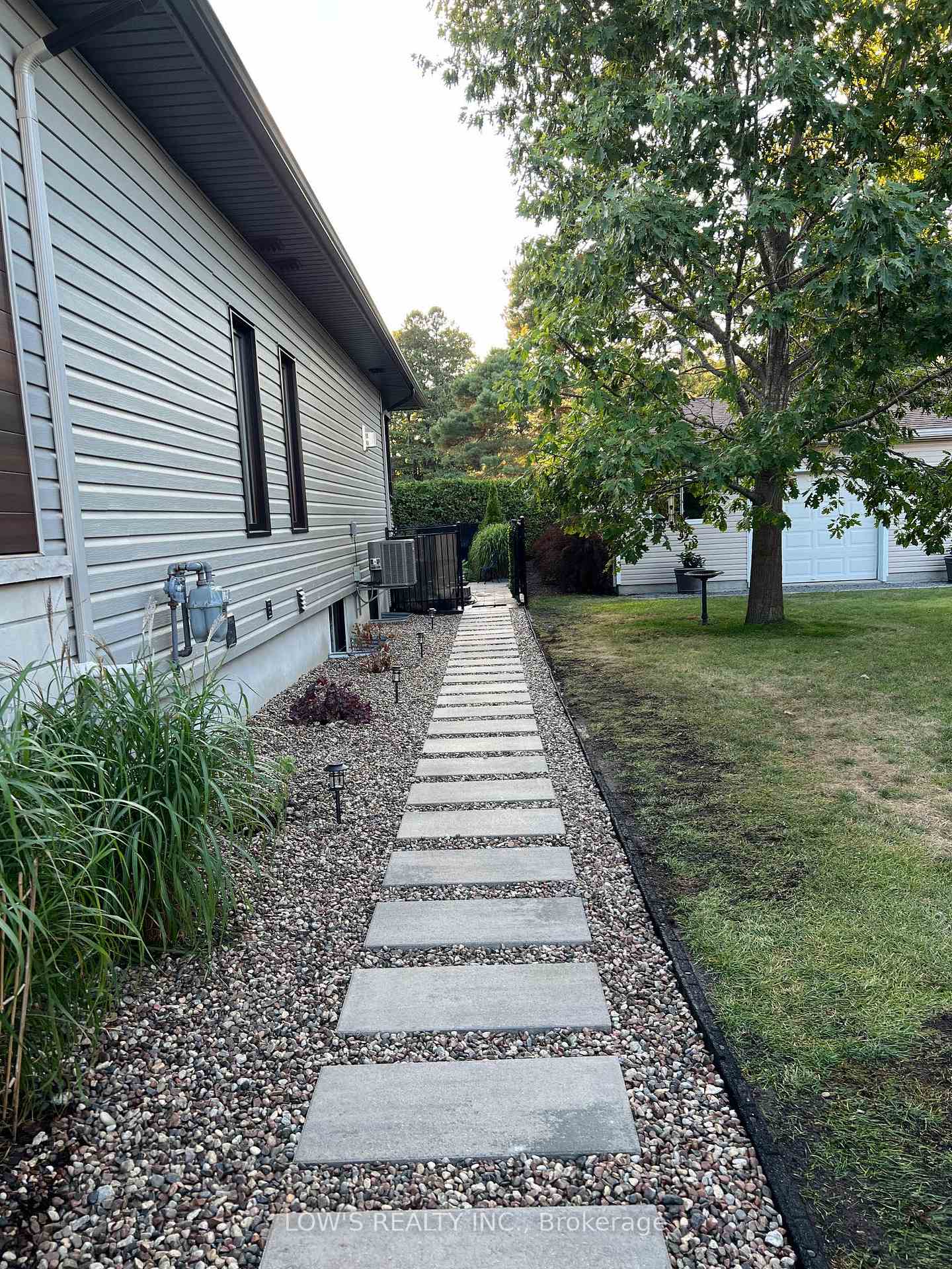 Photo 3 of 92 Home Avenue, Champlain, Vankleek Hill — HOMEH