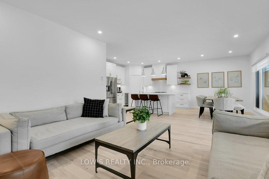 Photo 10 of 92 Home Avenue, Champlain, Vankleek Hill — HOMEH