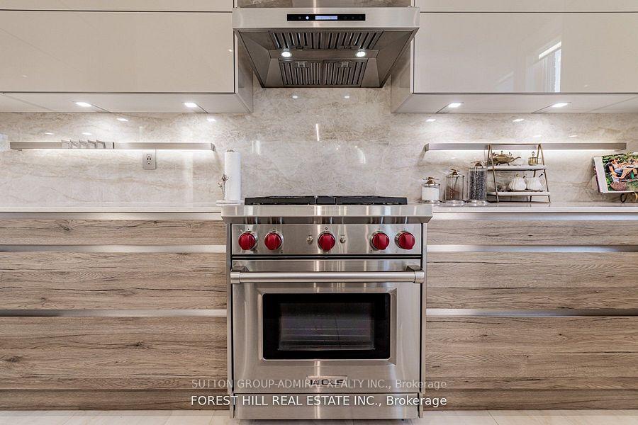 Photo 13 of 18 William Bowes Boulevard, Vaughan, Patterson — HOMEH