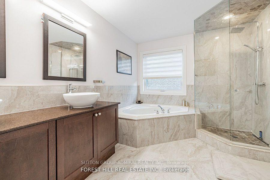 Photo 17 of 18 William Bowes Boulevard, Vaughan, Patterson — HOMEH