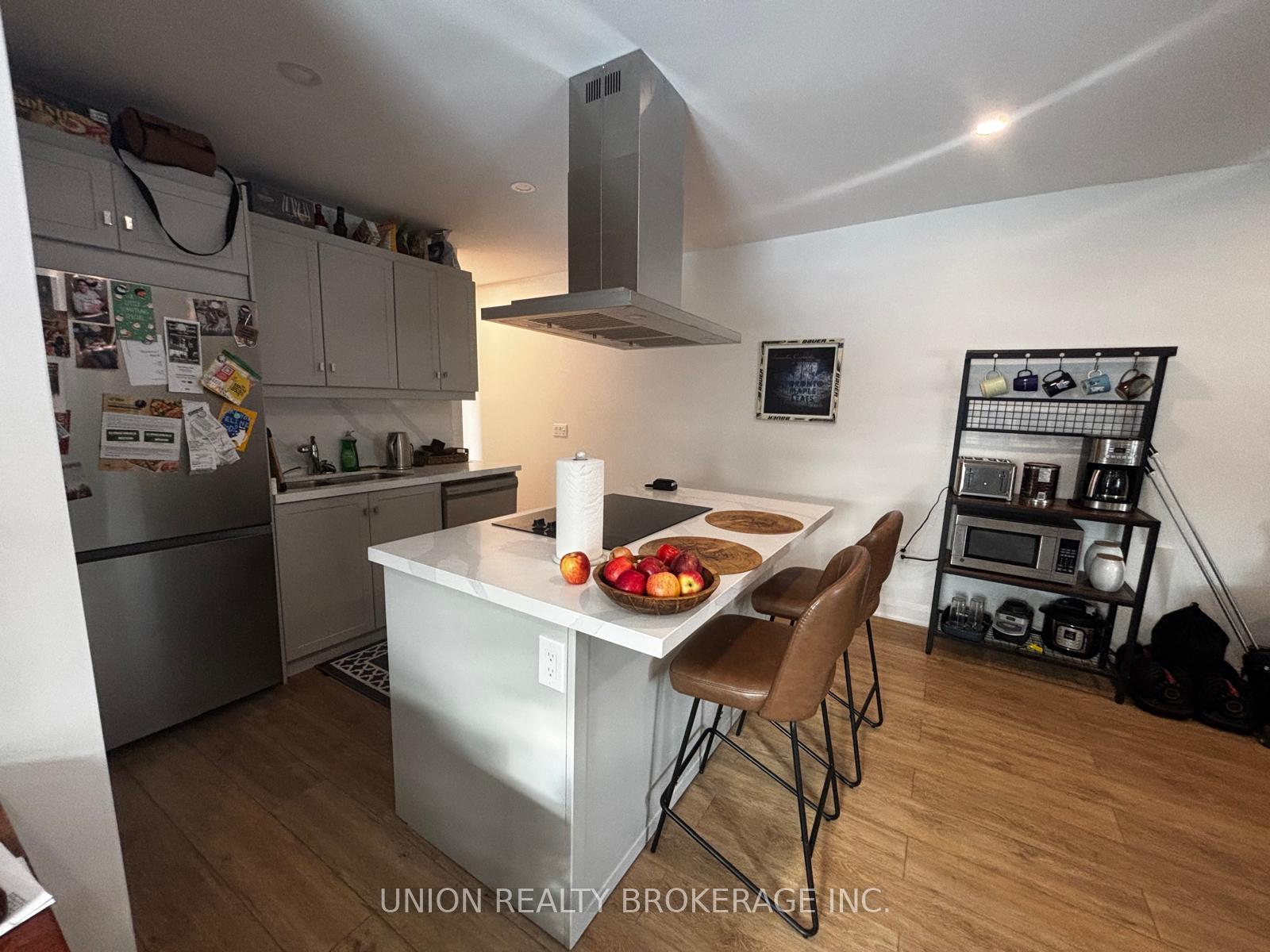 Photo 4 of Unit 11, 85 Beech Avenue, Toronto, The Beaches — HOMEH
