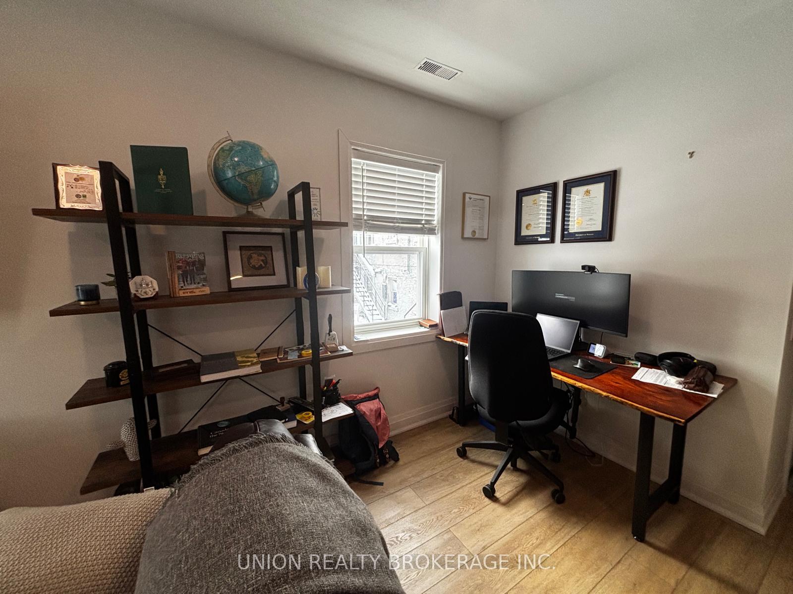 Photo 5 of Unit 11, 85 Beech Avenue, Toronto, The Beaches — HOMEH
