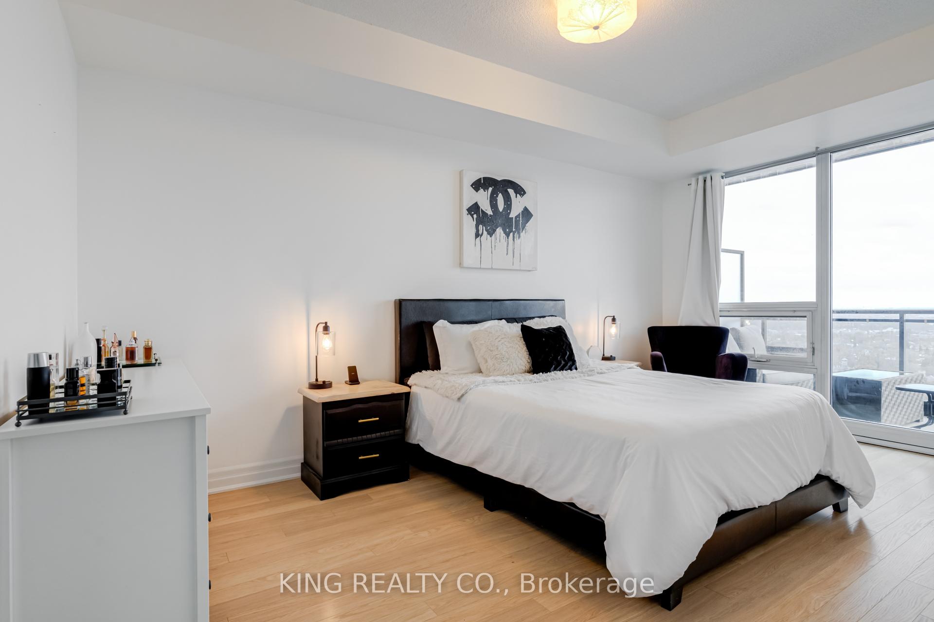Photo 4 of Unit 2305, 100 John Street, Brampton, Queen Street Corridor — HOMEH