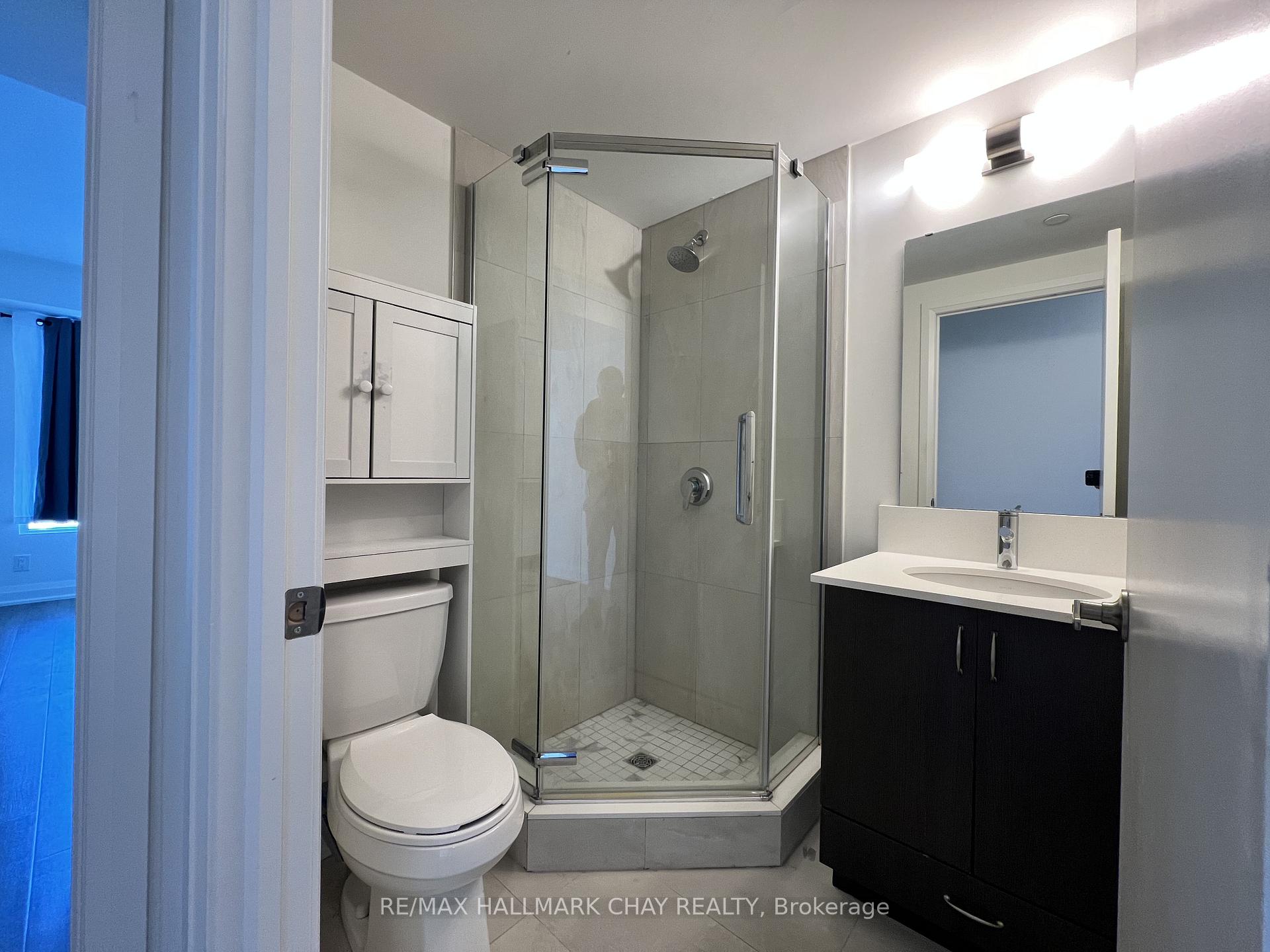 Photo 4 of Unit 618, 58 Lakeside Terrace, Barrie, Little Lake — HOMEH