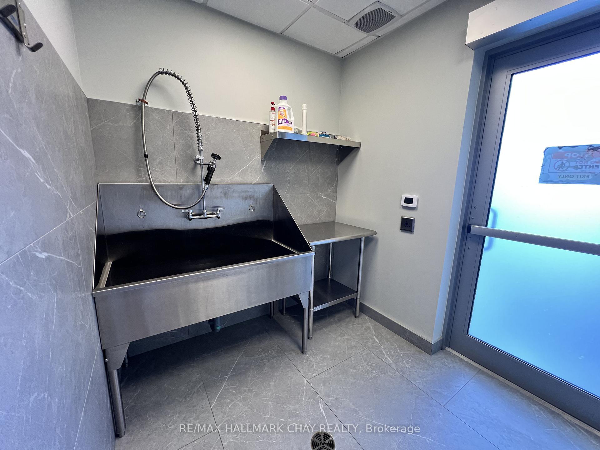 Photo 17 of Unit 618, 58 Lakeside Terrace, Barrie, Little Lake — HOMEH