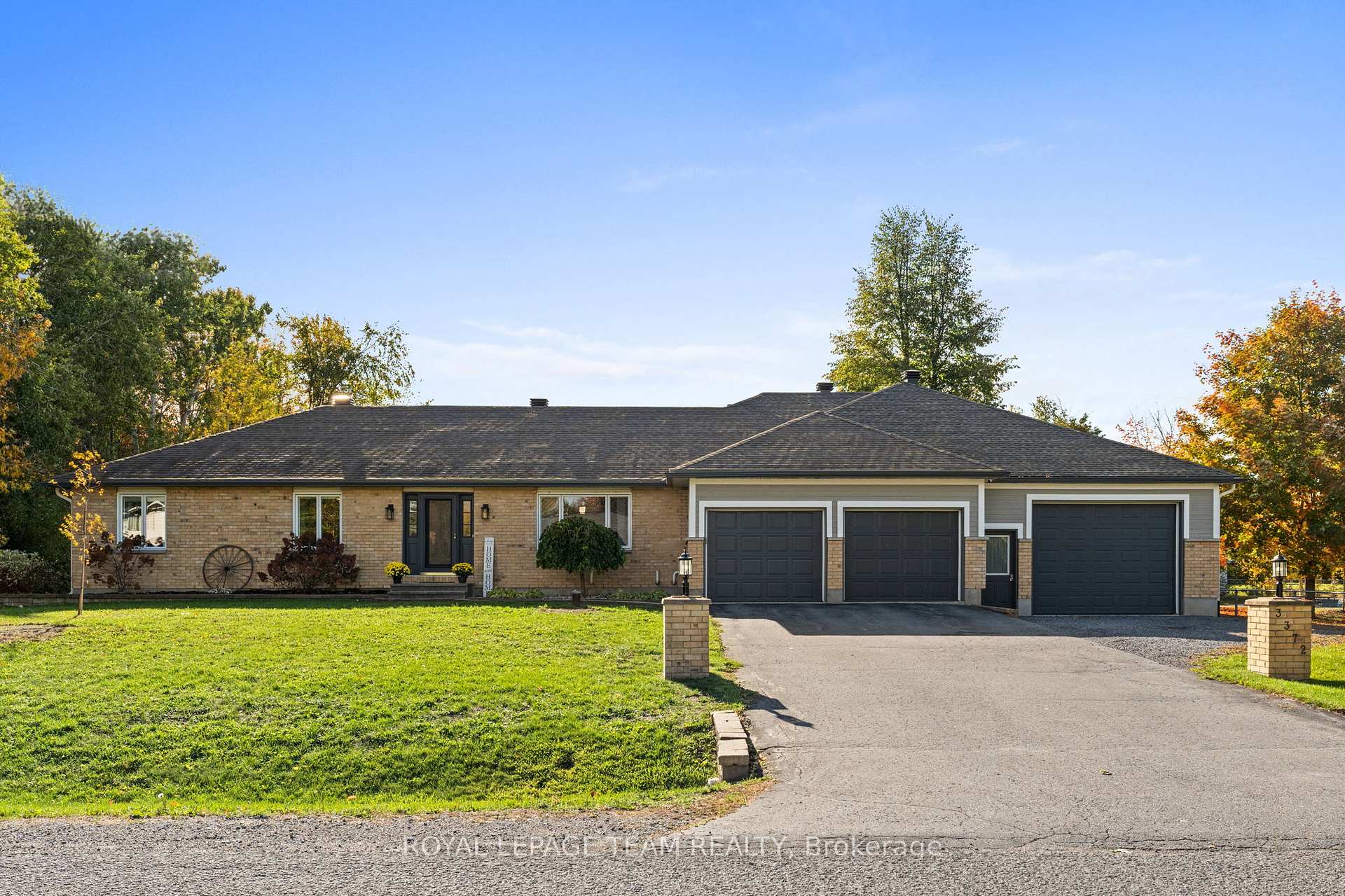 Photo 2 of 3372 Bramble Lane, Ottawa, Osgoode — HOMEH