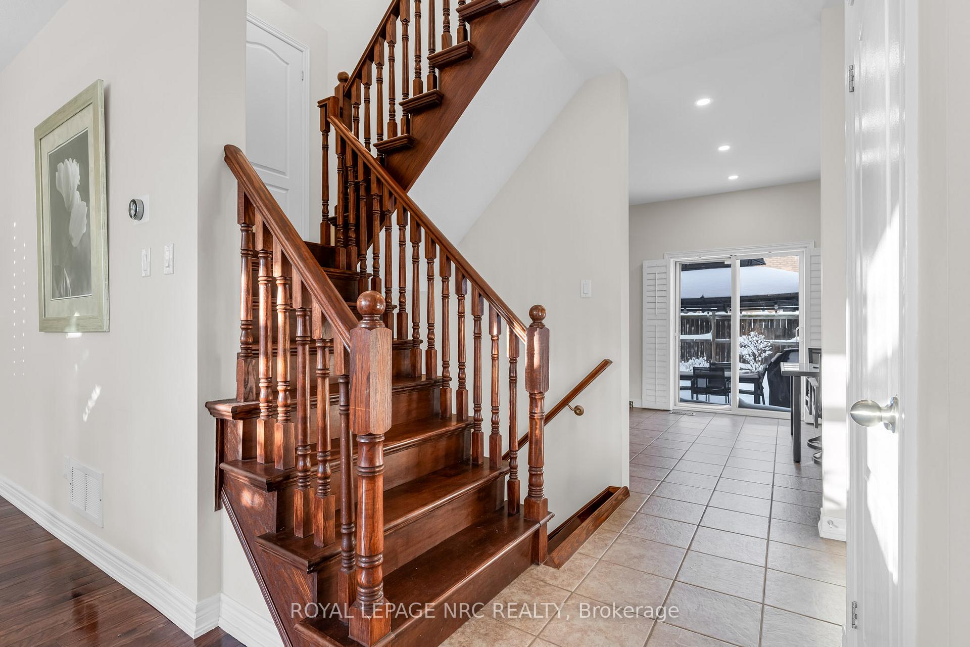 Photo 5 of 27 Goldeye Drive, Hamilton, Winona Park — HOMEH