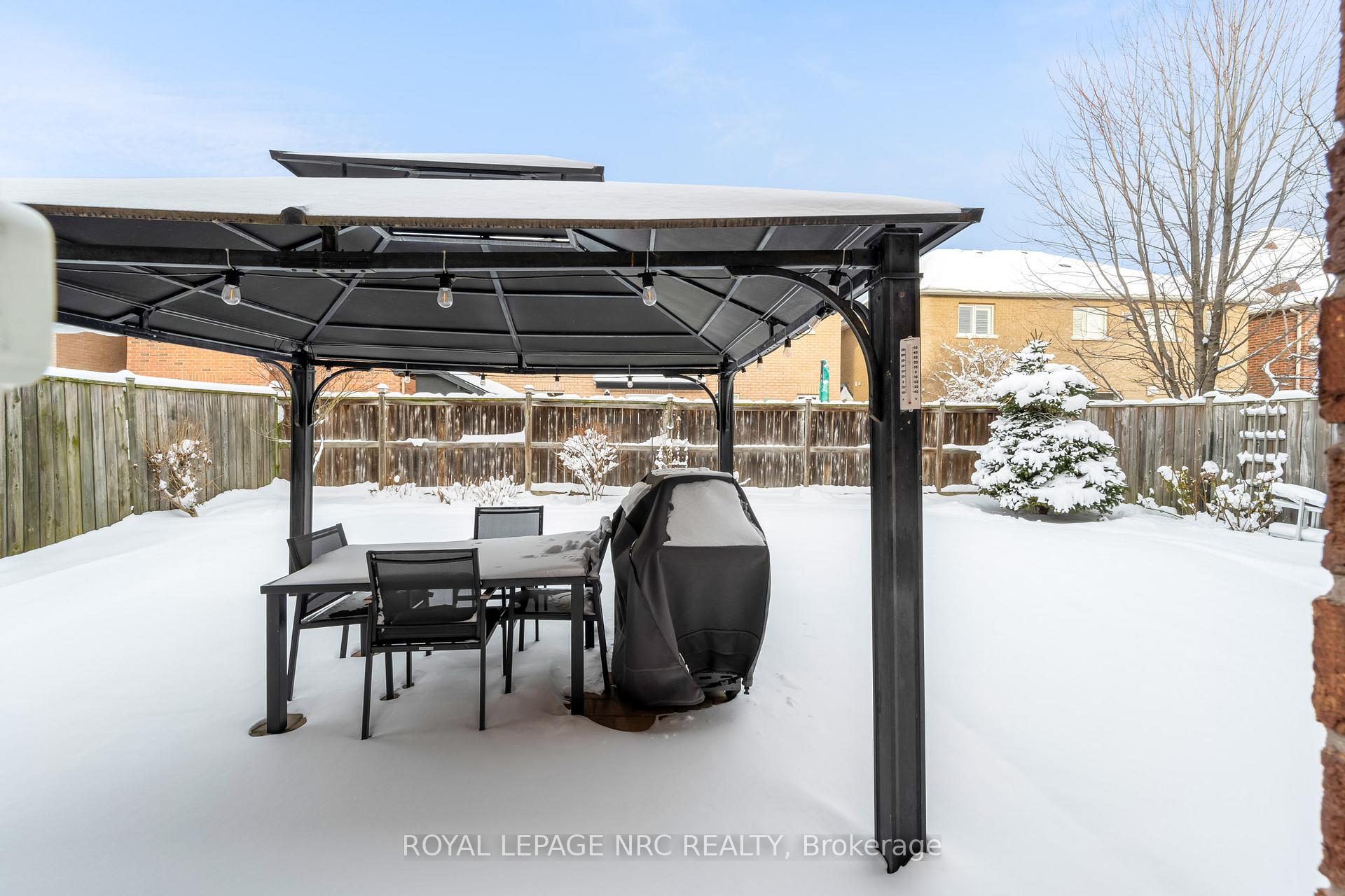 Photo 29 of 27 Goldeye Drive, Hamilton, Winona Park — HOMEH