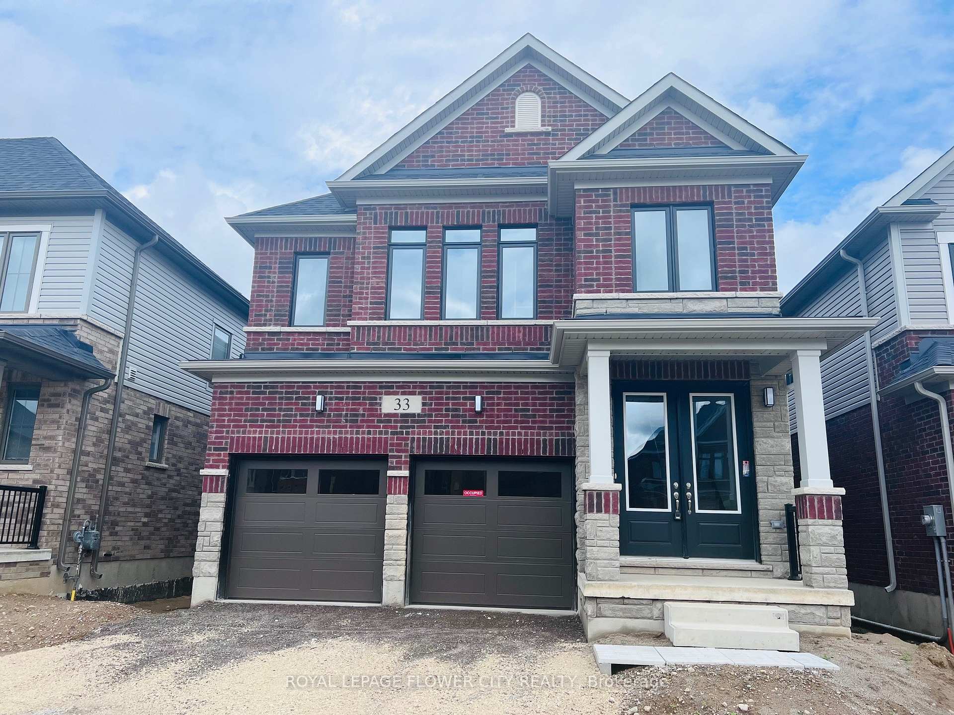 Photo 1 of 33 Prince Philip Boulevard, North Dumfries — HOMEH