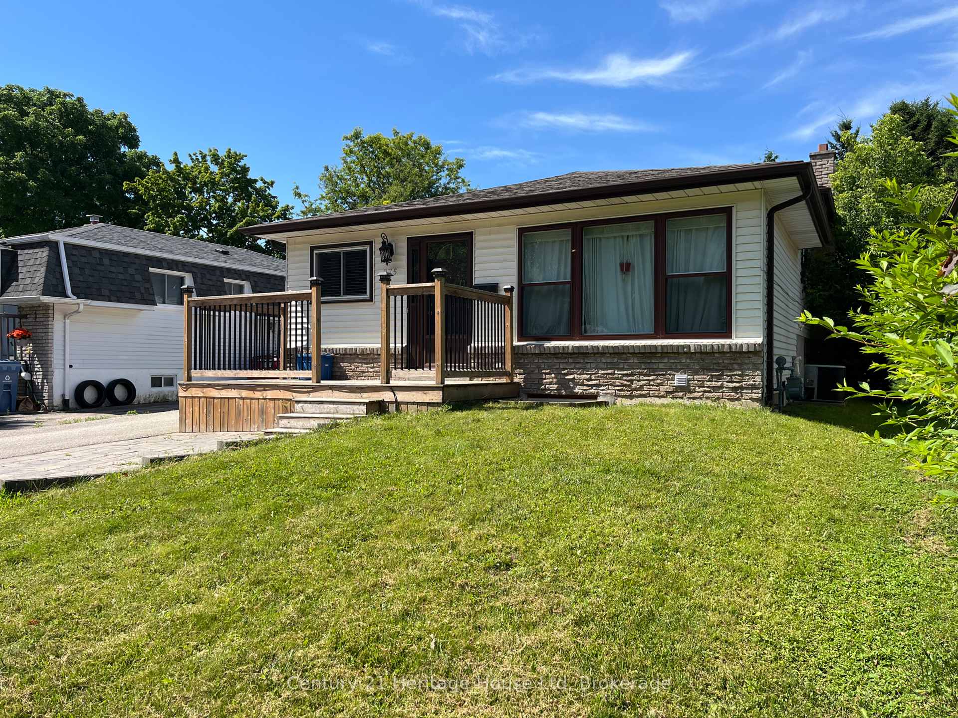 Photo 1 of 375 West Acres Drive, Guelph, Willow West/Sugarbush/West Acres — HOMEH