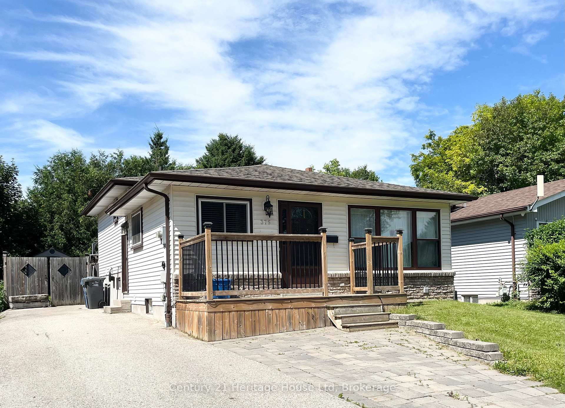 Photo 2 of 375 West Acres Drive, Guelph, Willow West/Sugarbush/West Acres — HOMEH