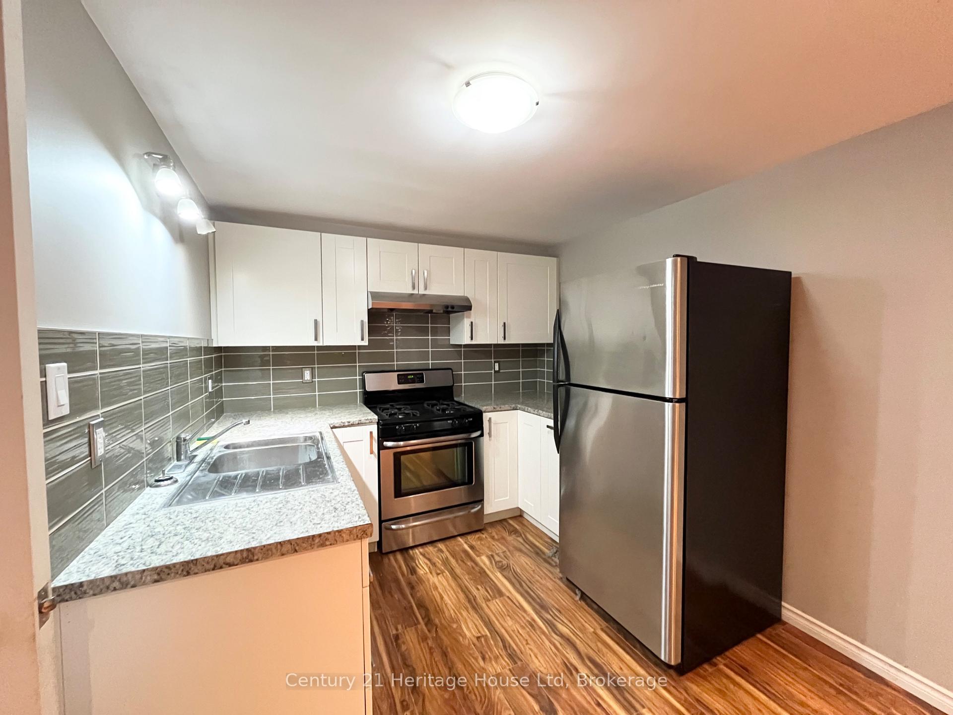 Photo 8 of 375 West Acres Drive, Guelph, Willow West/Sugarbush/West Acres — HOMEH