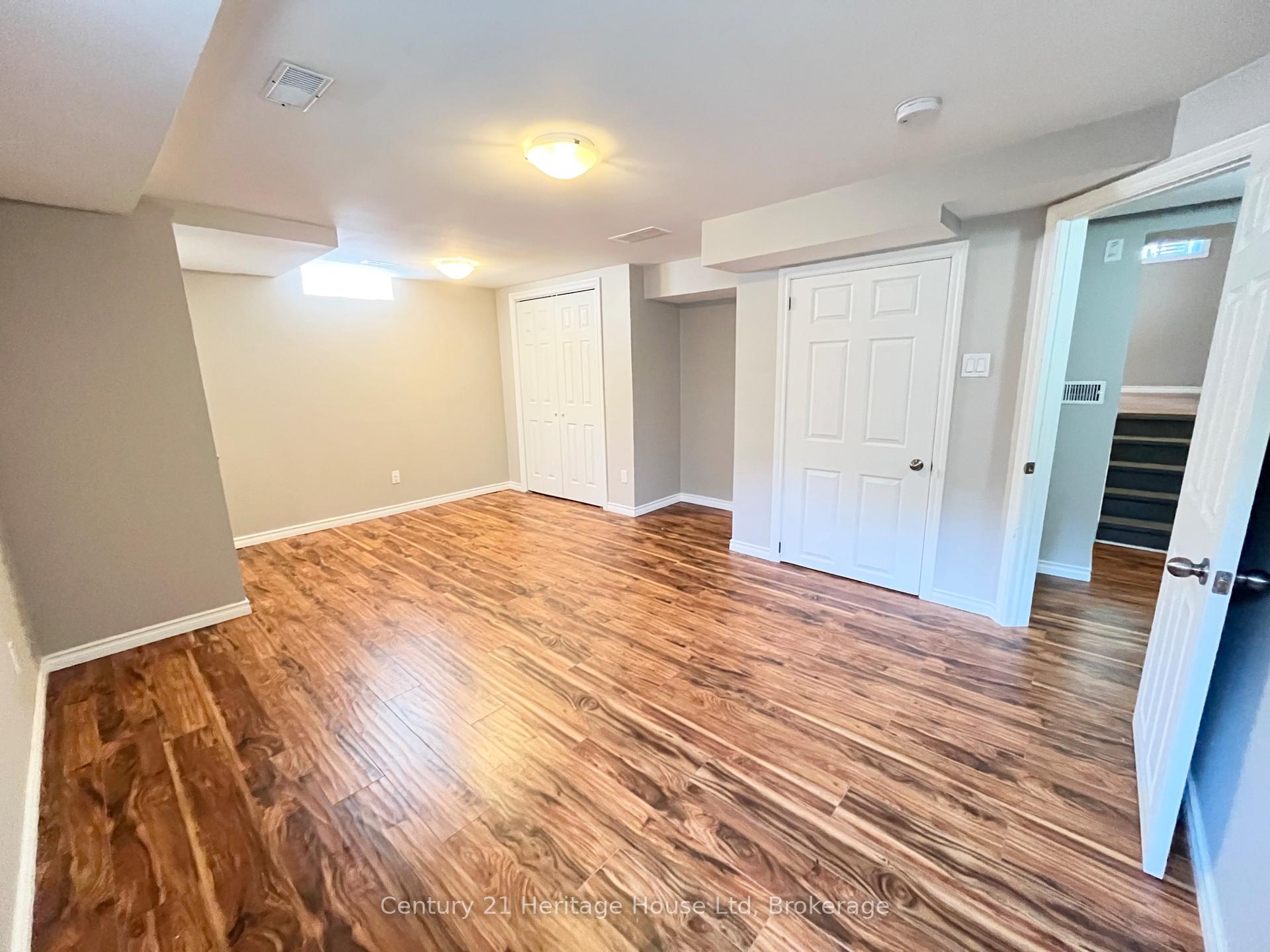 Photo 17 of 375 West Acres Drive, Guelph, Willow West/Sugarbush/West Acres — HOMEH