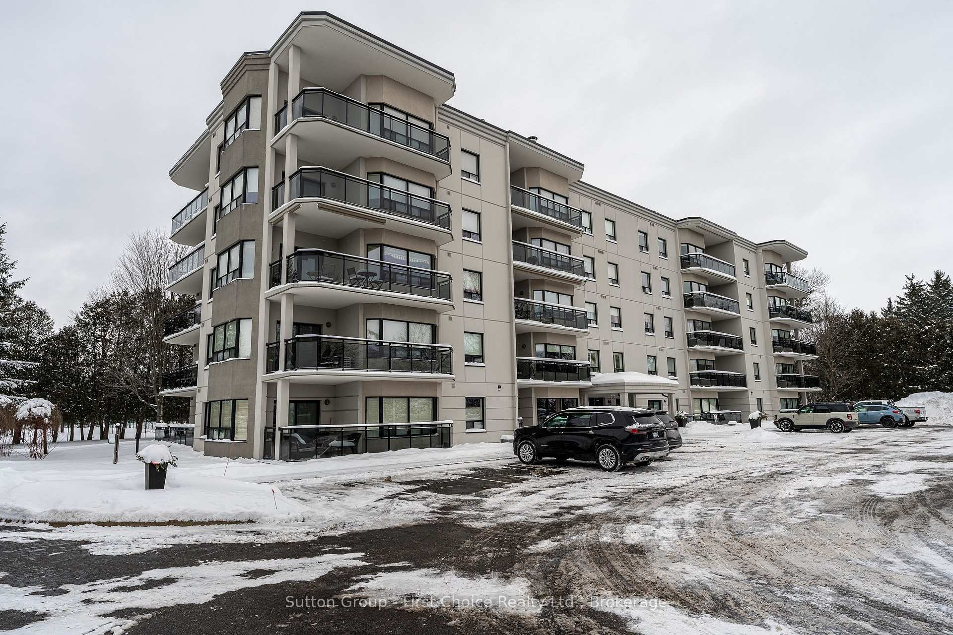 Front of Unit 501, 160 Romeo Street