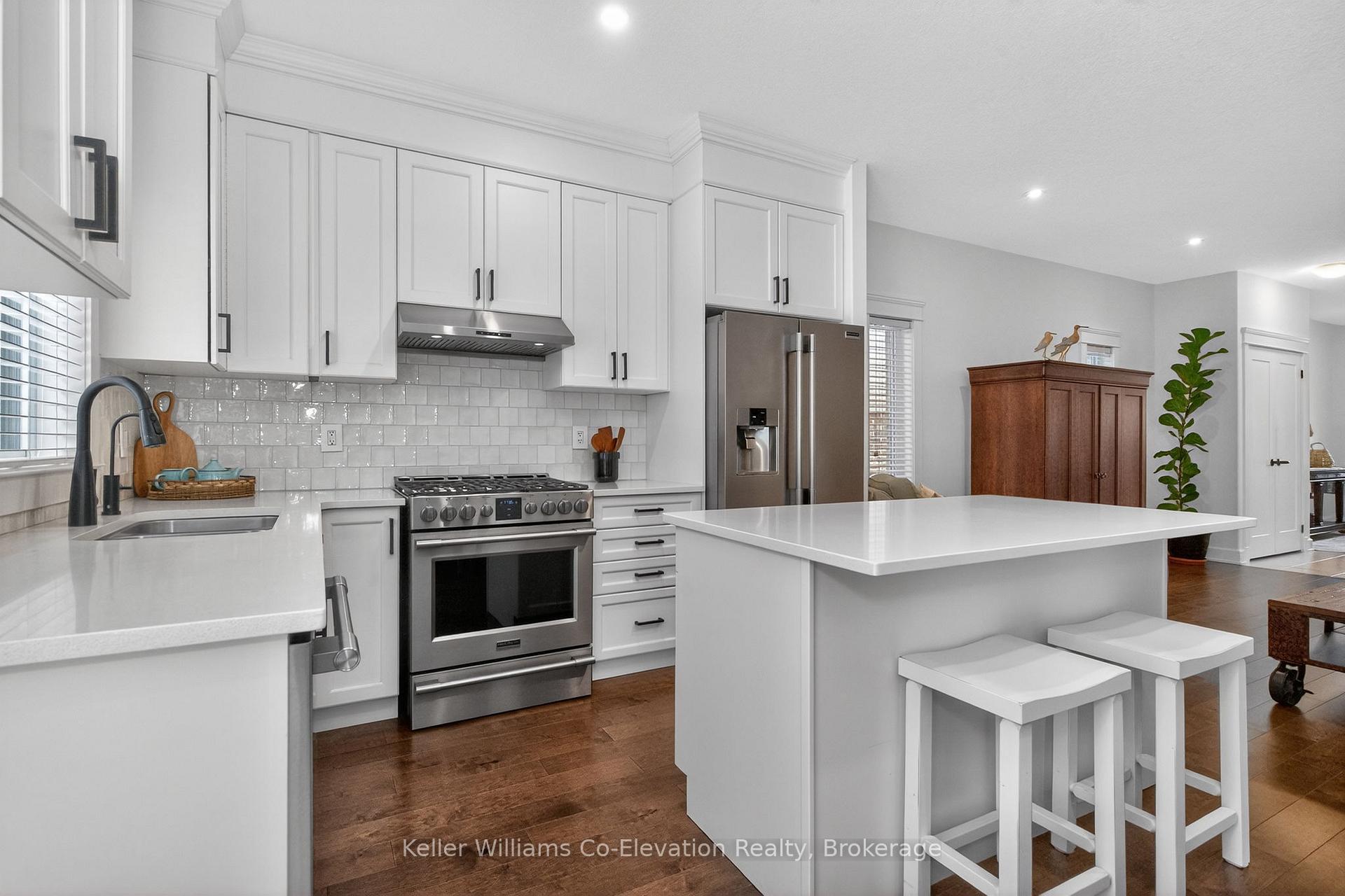 Photo 10 of 1046 Cook Drive, Midland — HOMEH