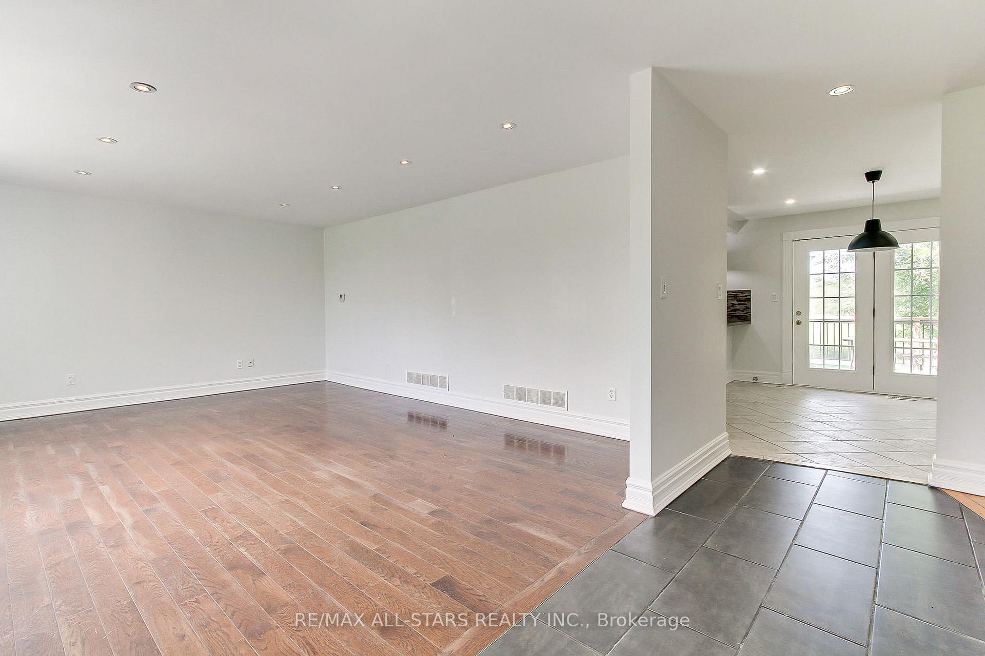 Photo 11 of 6538 Smith Boulevard, Georgina, Baldwin — HOMEH