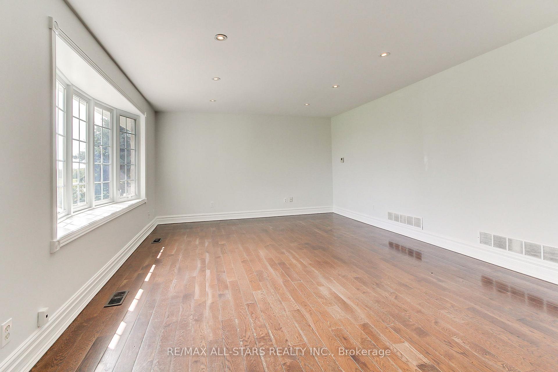 Photo 12 of 6538 Smith Boulevard, Georgina, Baldwin — HOMEH