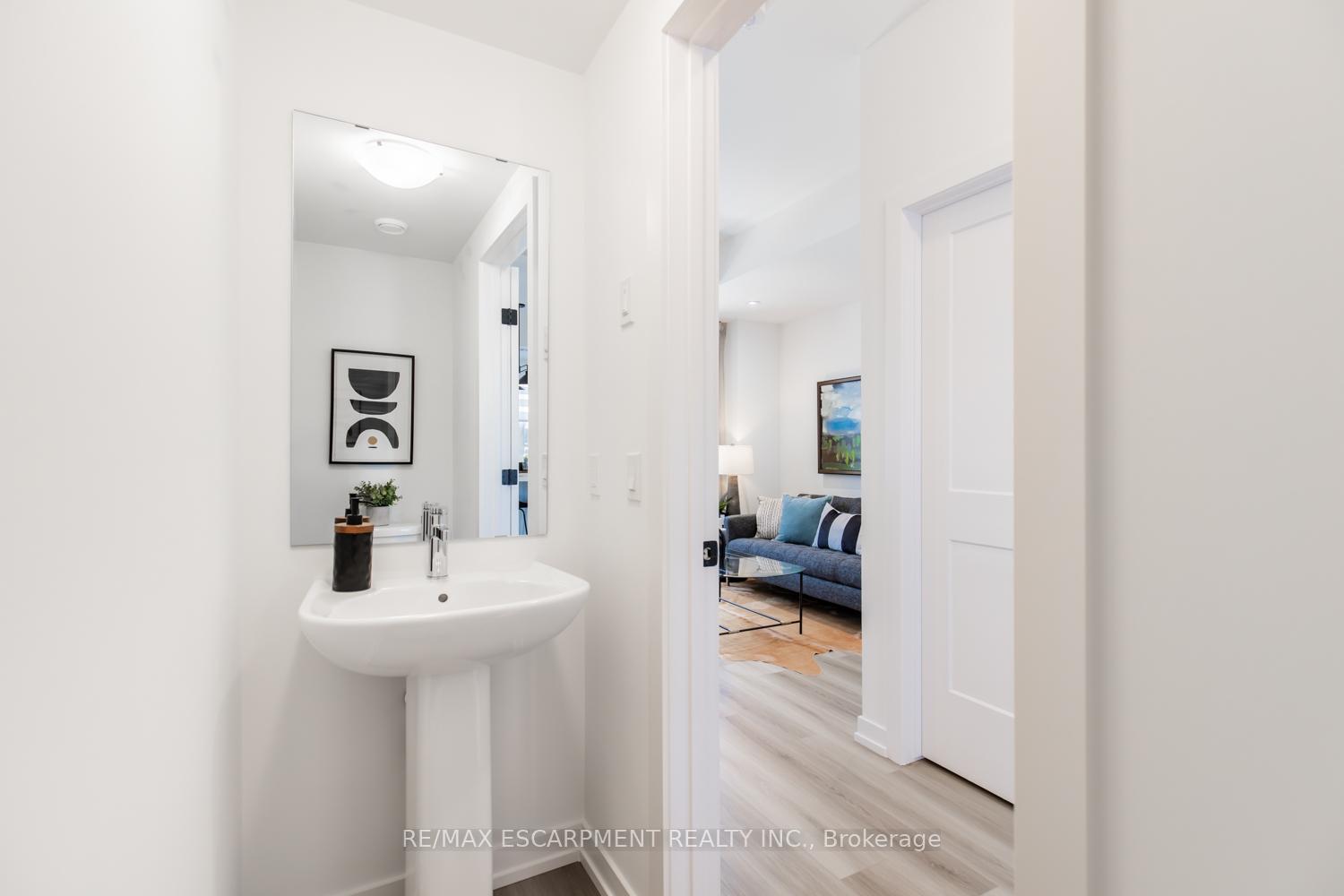 Photo 6 of Unit 13, 70 Kenesky Drive, Hamilton, Waterdown — HOMEH