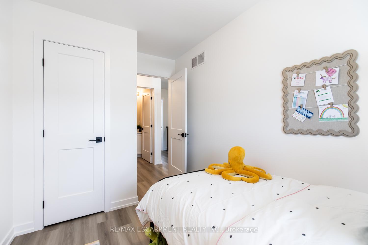 Photo 24 of Unit 13, 70 Kenesky Drive, Hamilton, Waterdown — HOMEH