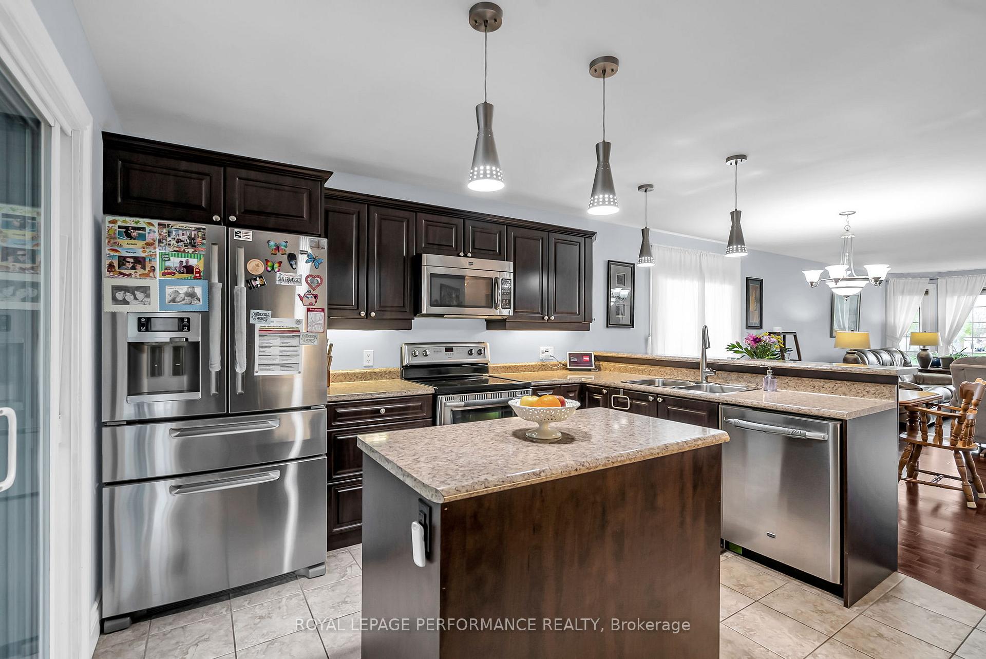 Photo 17 of 1631 Morris Street, Cornwall — HOMEH