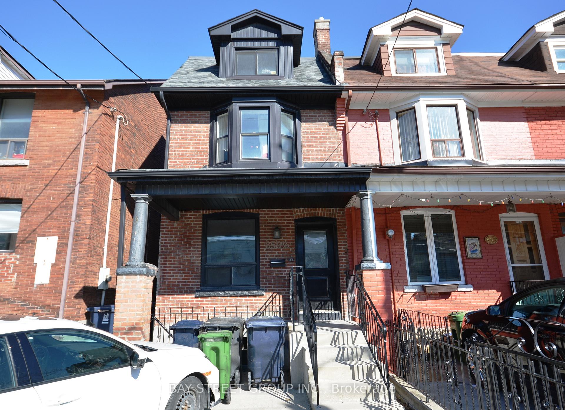 Photo 1 of Unit Main FL, 859 1/2 Bathurst Street, Toronto, The Annex — HOMEH