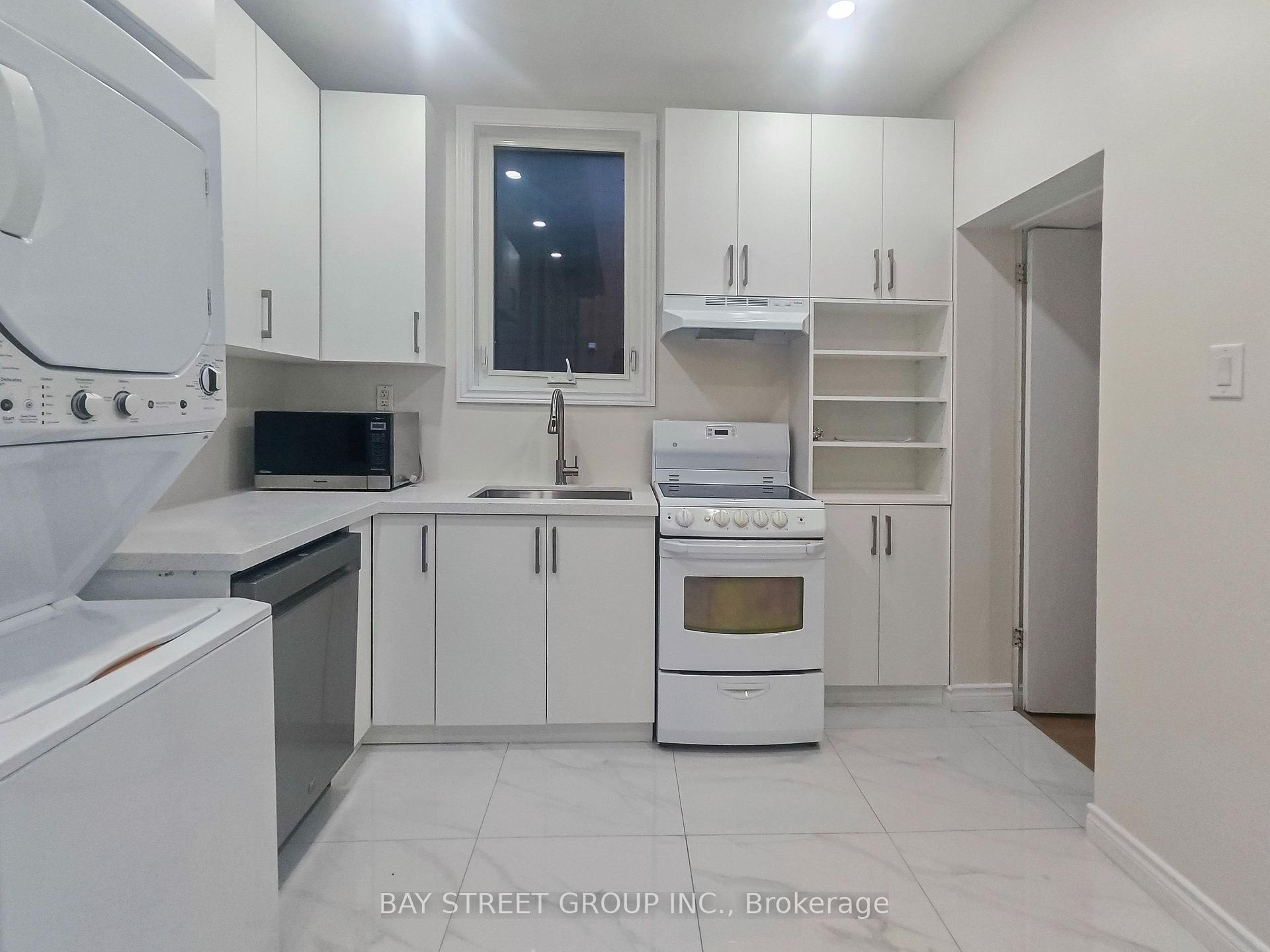Photo 8 of Unit Main FL, 859 1/2 Bathurst Street, Toronto, The Annex — HOMEH