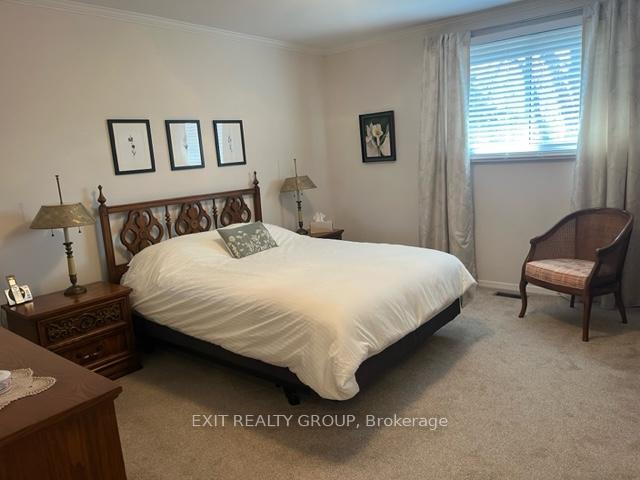 Photo 33 of 18 Diamond Crescent, Belleville, Belleville Ward — HOMEH