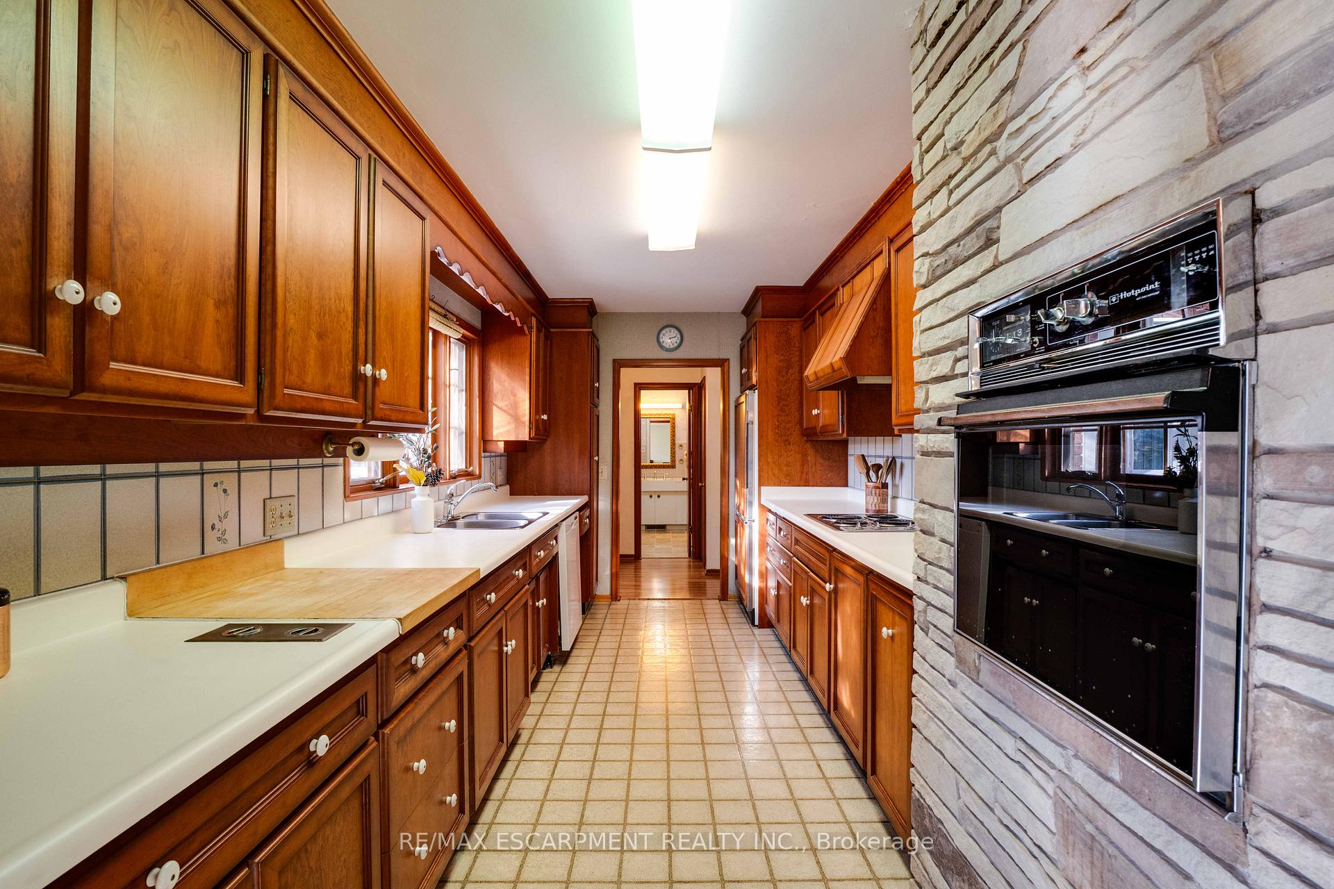 Photo 13 of 14 Horace Drive, Brant, Paris — HOMEH