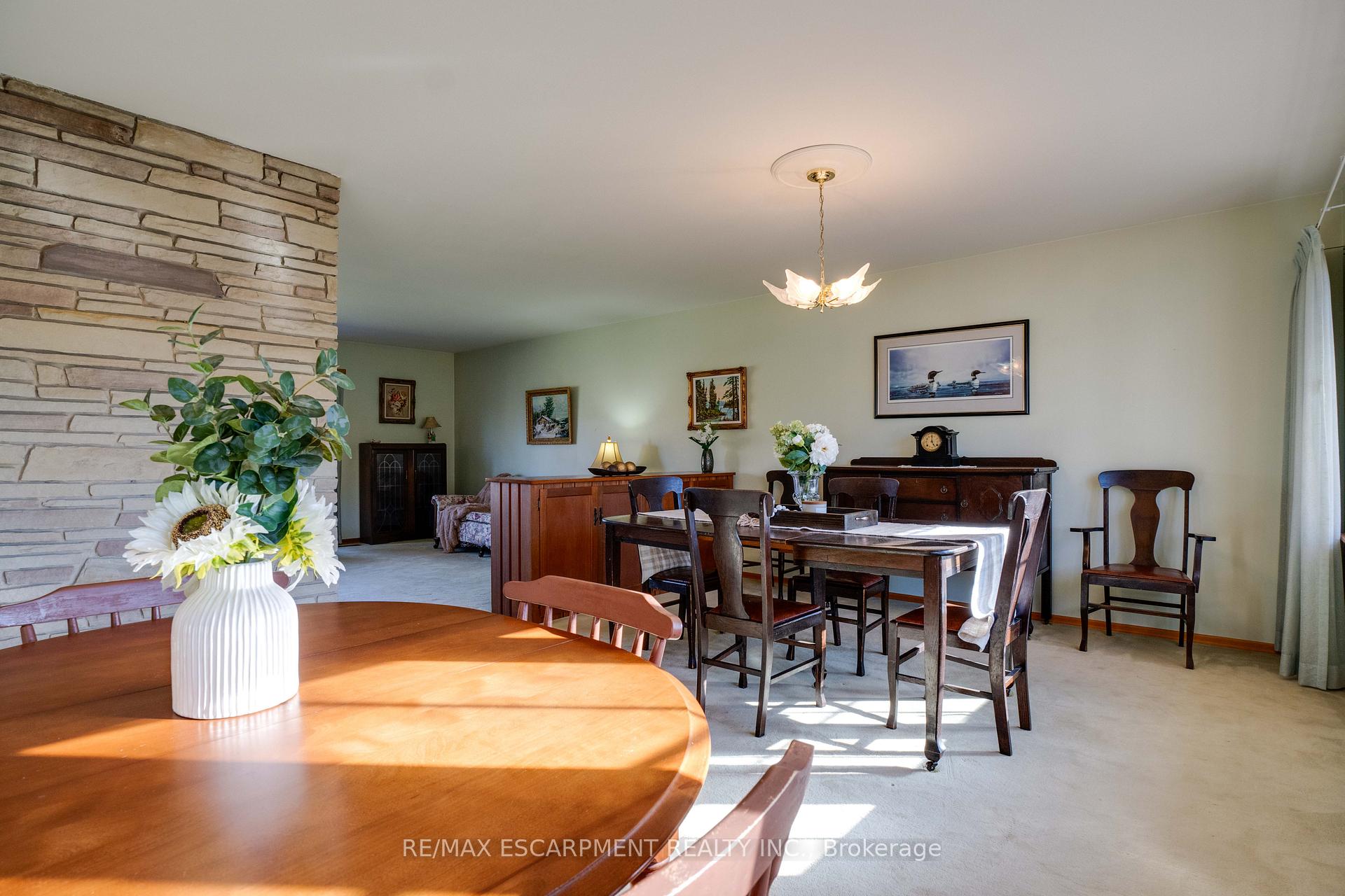 Photo 16 of 14 Horace Drive, Brant, Paris — HOMEH