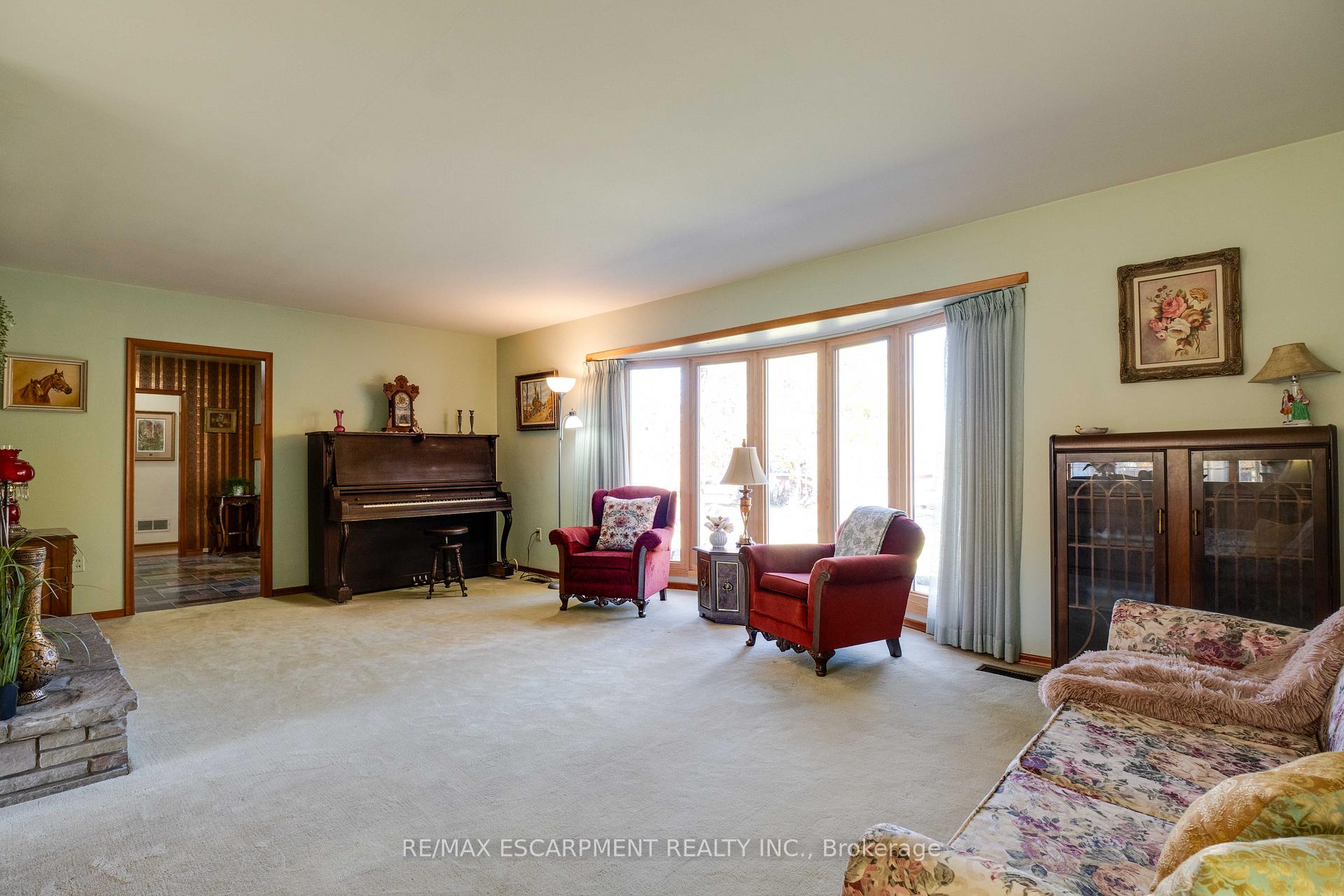 Photo 20 of 14 Horace Drive, Brant, Paris — HOMEH