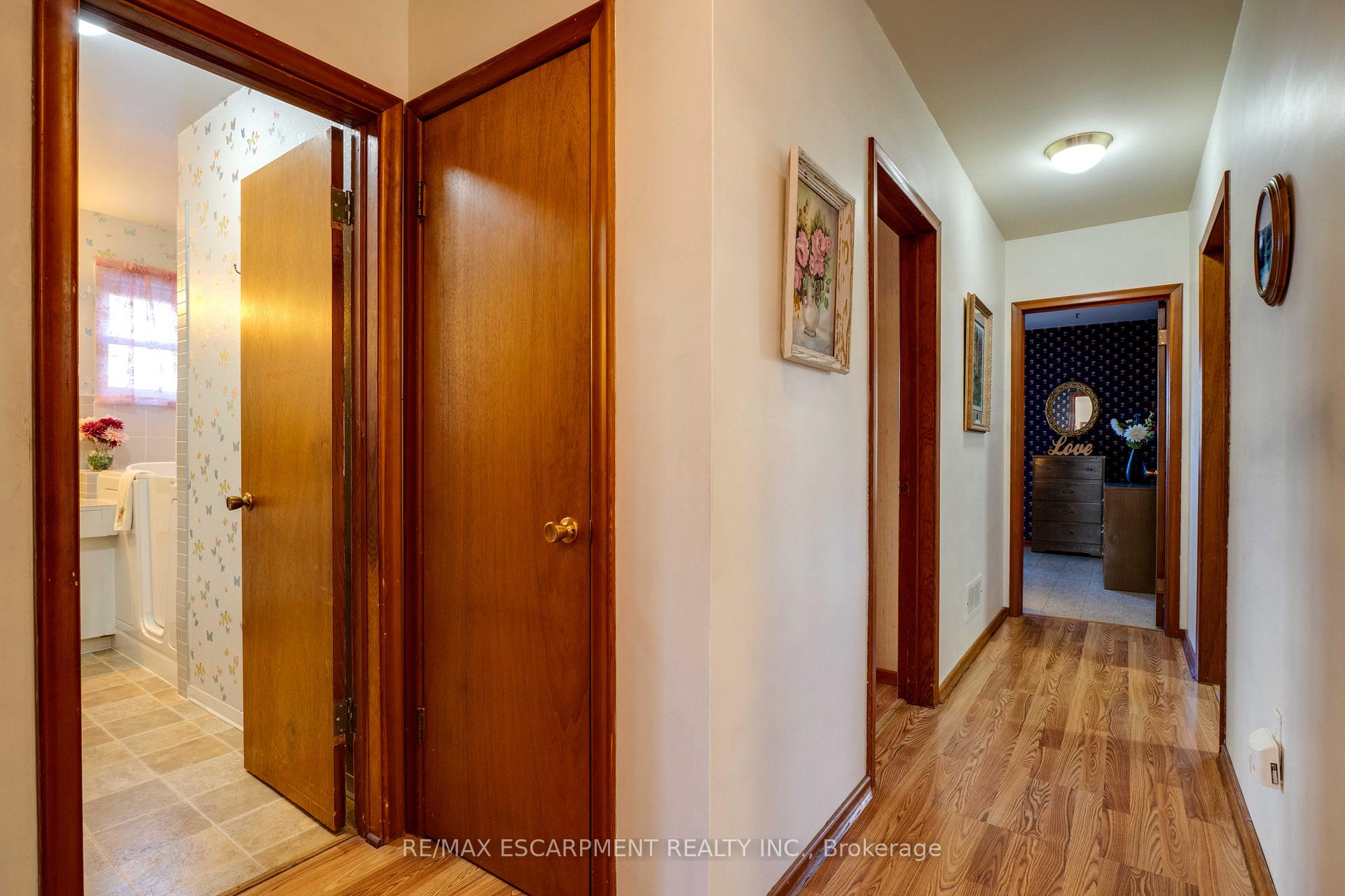 Photo 23 of 14 Horace Drive, Brant, Paris — HOMEH