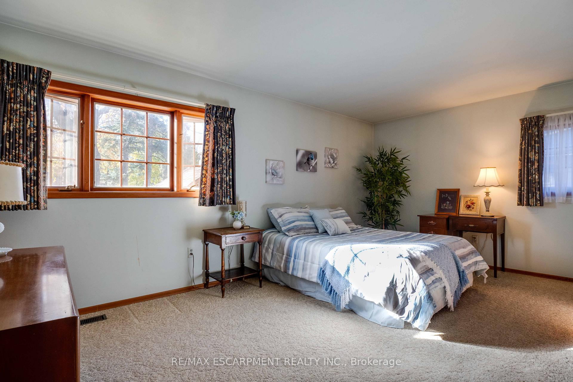 Photo 30 of 14 Horace Drive, Brant, Paris — HOMEH