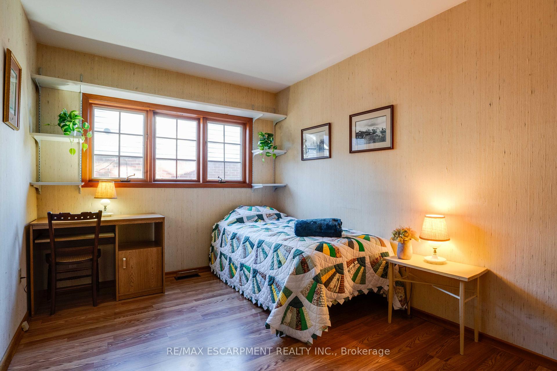 Photo 33 of 14 Horace Drive, Brant, Paris — HOMEH
