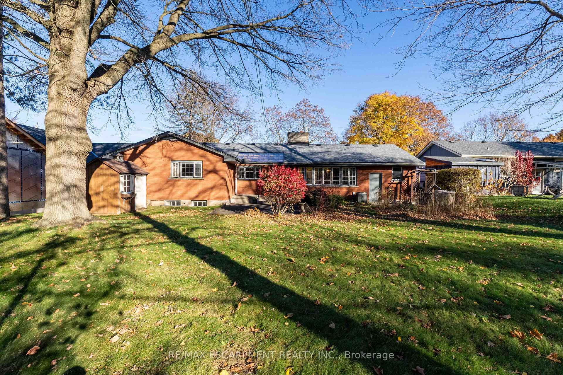 Photo 36 of 14 Horace Drive, Brant, Paris — HOMEH
