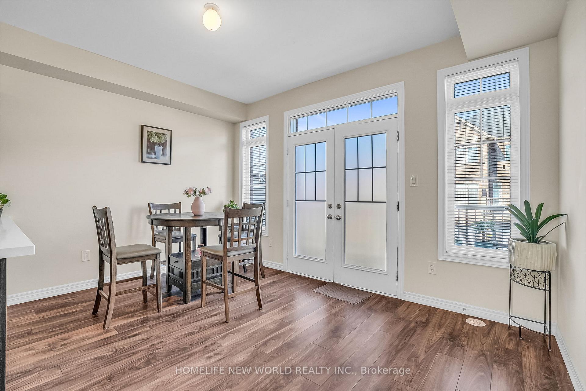 Photo 10 of 193 Dundas Way, Markham, Greensborough — HOMEH