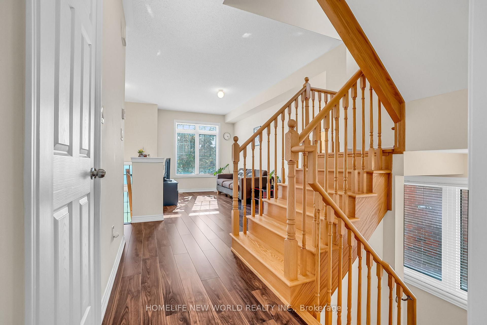 Photo 12 of 193 Dundas Way, Markham, Greensborough — HOMEH