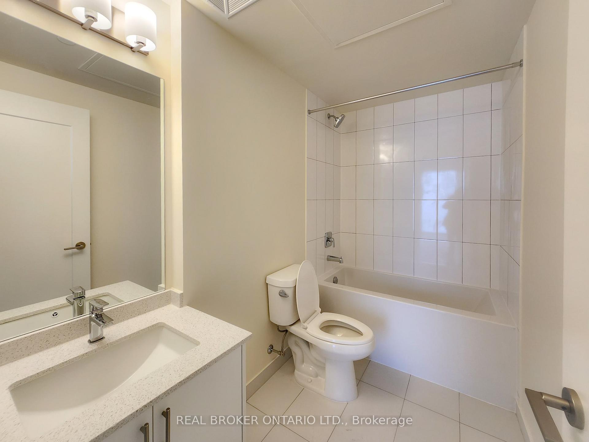 Photo 6 of Unit 1825, 9000 Jane Street, Vaughan, Concord — HOMEH