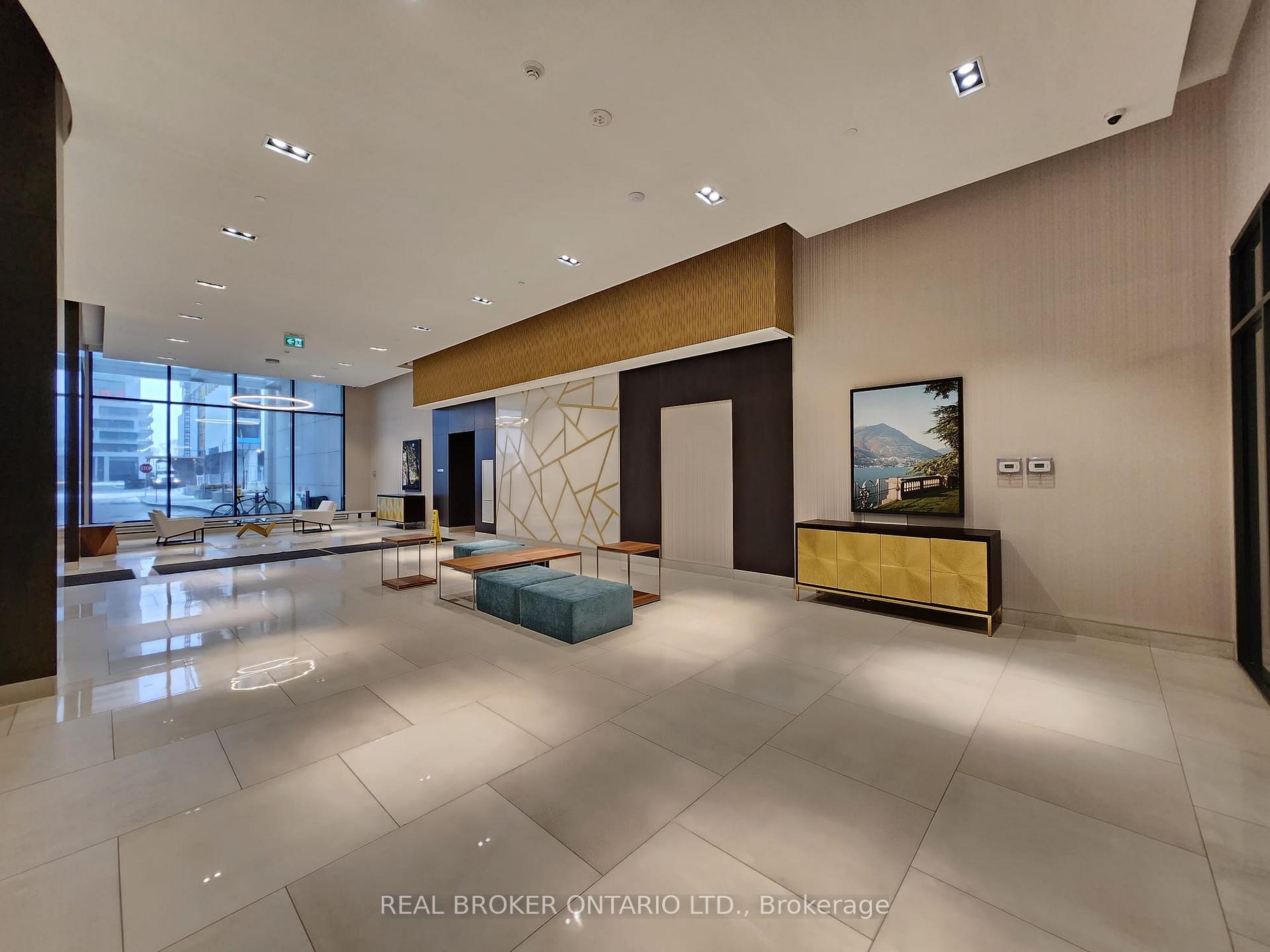 Photo 12 of Unit 1825, 9000 Jane Street, Vaughan, Concord — HOMEH