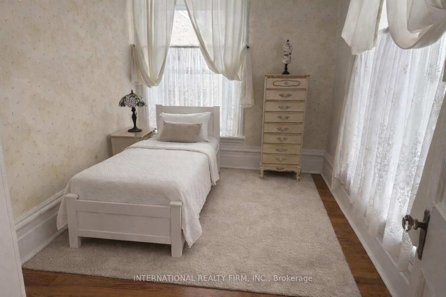Photo 26 of Unit Upper Unit, 261 Smith Street, Wellington North, Arthur — HOMEH