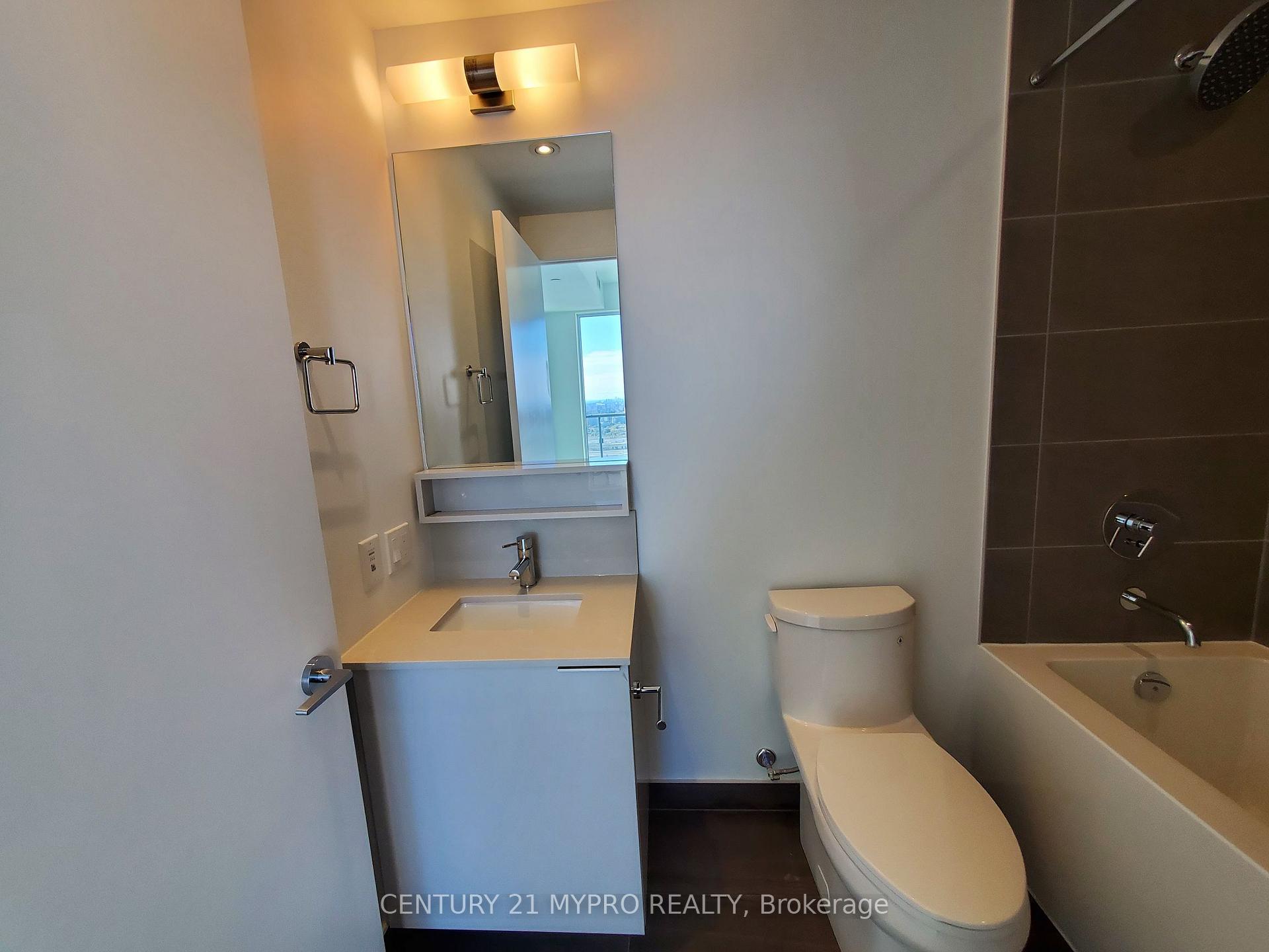Photo 9 of Unit 5105, 5 Buttermill Avenue, Vaughan, Vaughan Corporate Centre — HOMEH