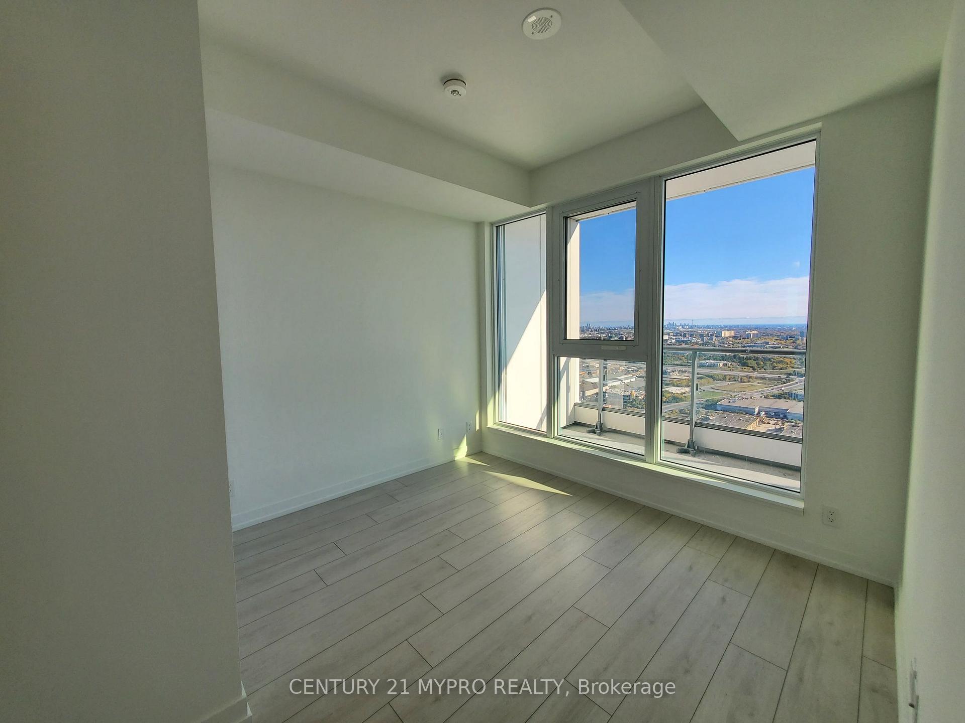 Photo 13 of Unit 5105, 5 Buttermill Avenue, Vaughan, Vaughan Corporate Centre — HOMEH