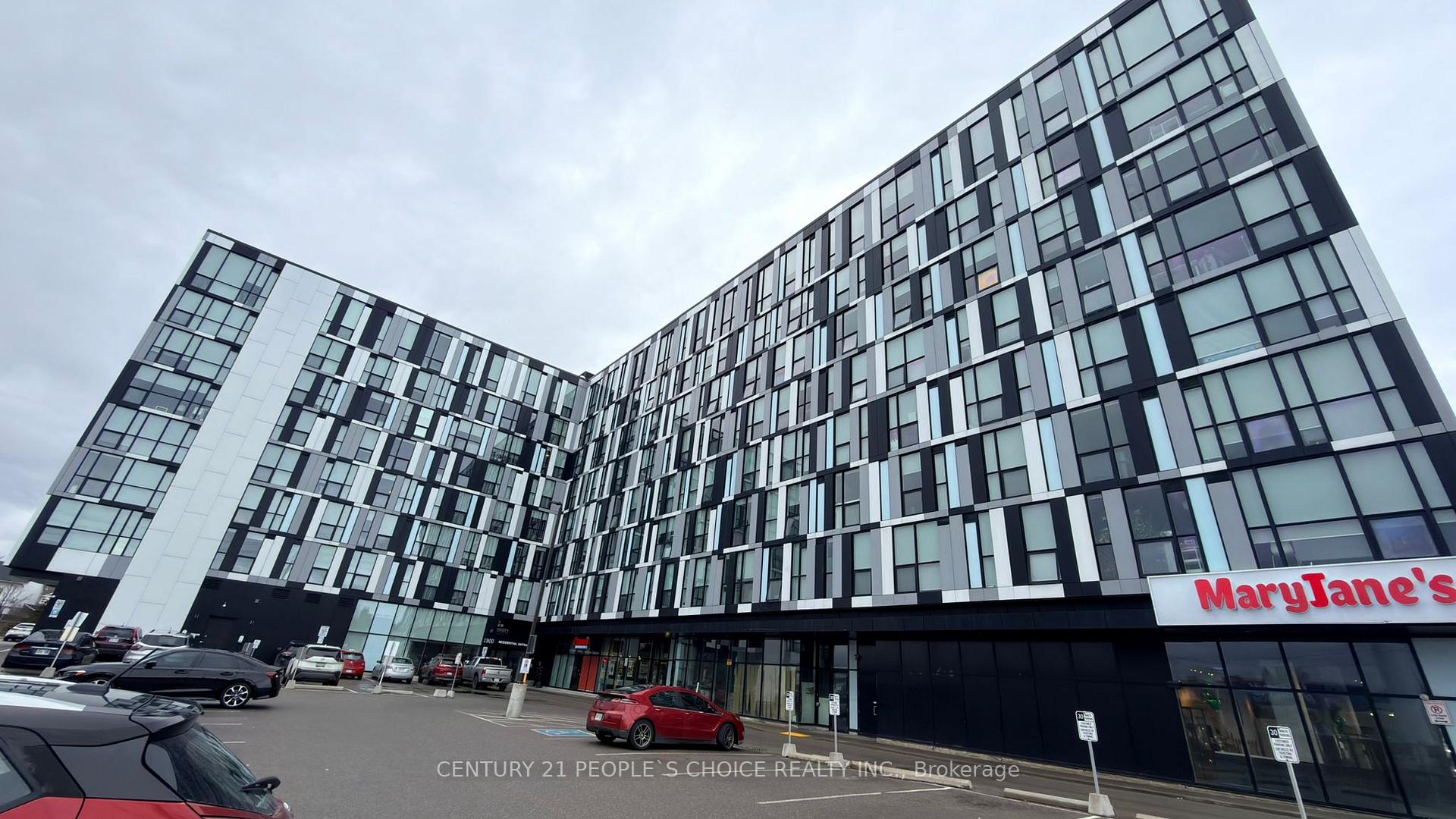 Front of Unit 827, 1900 Simcoe Street N