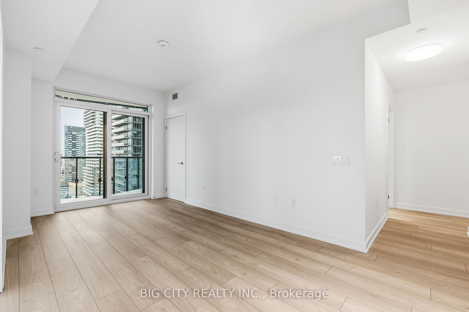 Photo 12 of Unit 2112, 110 Broadway Avenue, Toronto, Mount Pleasant West — HOMEH